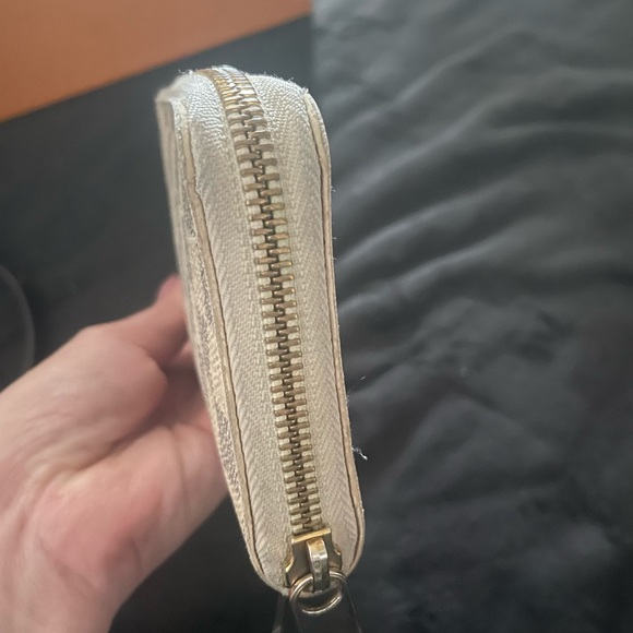 Louis Vuitton Damier Azur Zippy Compact Wallet DISCONTINUED - Picture 4 of 12